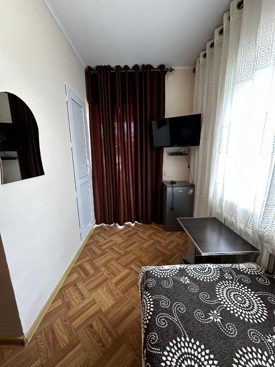 Гостевой Дом "Kalinka" Cholpon-Ata Extérieur photo